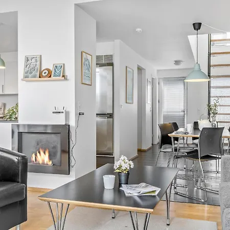 3 Bedroom Stunning In Romo Apartment *